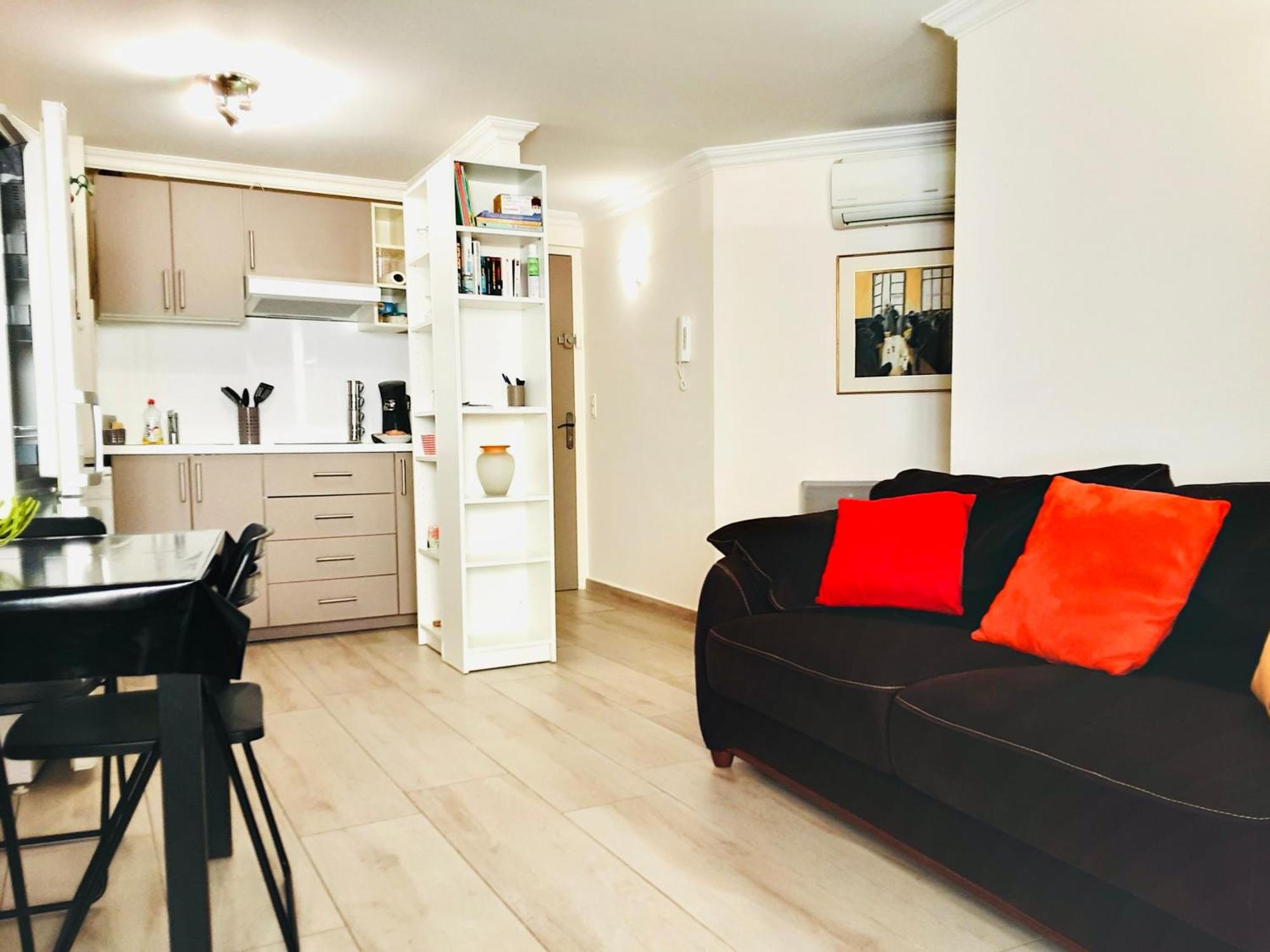 Le Cocon Setois, Clim, Patio Et Garage Pour Vehicule Type Golf, Linge De Lit Et Serviettes Inclus Sete Bagian luar foto